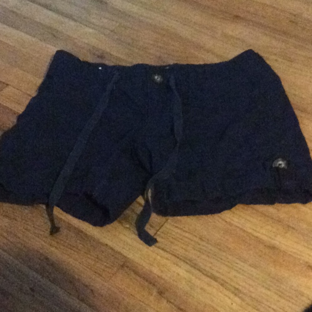 Blue short